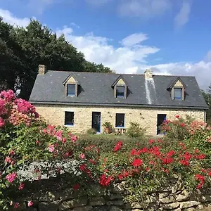  Holiday home Ty Fine Rose
